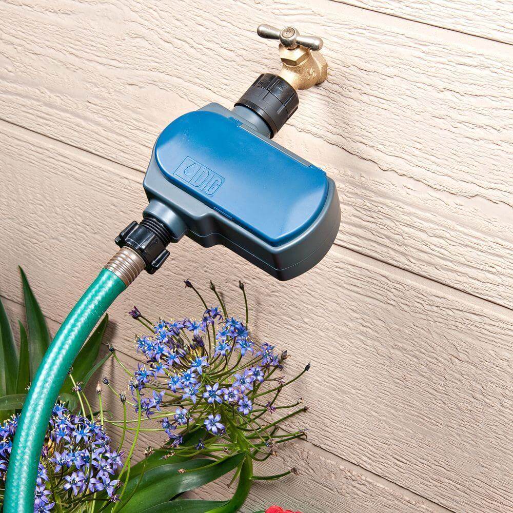 Bo-dieu-khien-he-thong-tuoi-nang-luong-mat-trong-EVO-100